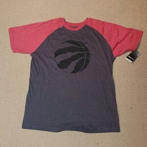 NWT Toronto Raptors T-Shirt
